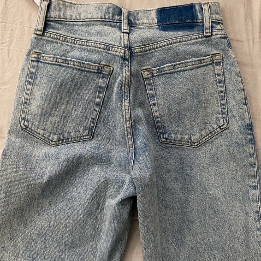 The 90s Straight Ultra High Rise Abercrombie Jeans - Picture 5 of 5